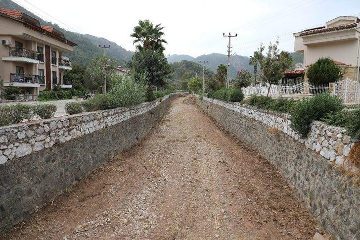 Marmaris’te mazgallar kül tablasına dönmüş G2