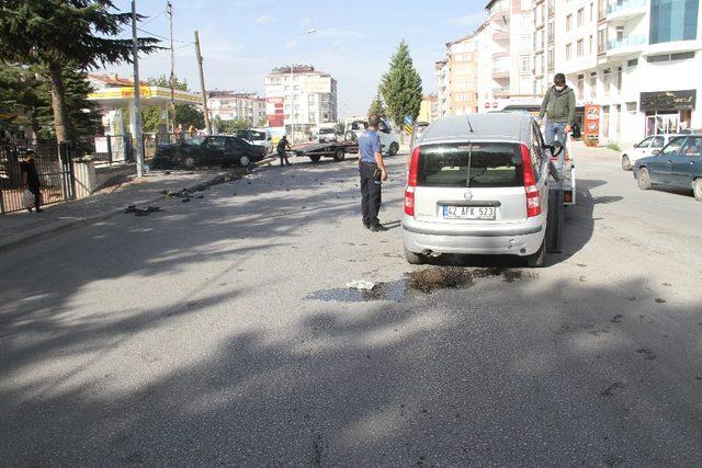 Konya’da otomobiller çarpıştı: 3 yaralı