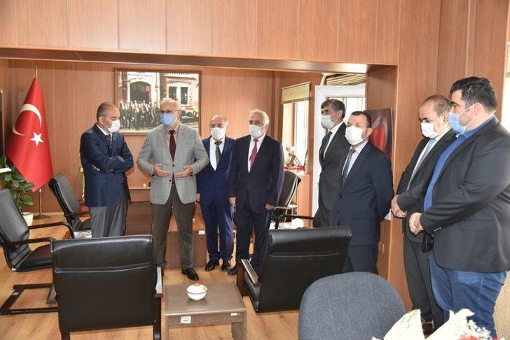 OMÜ’de dekanlıklarda görev değişimi G2