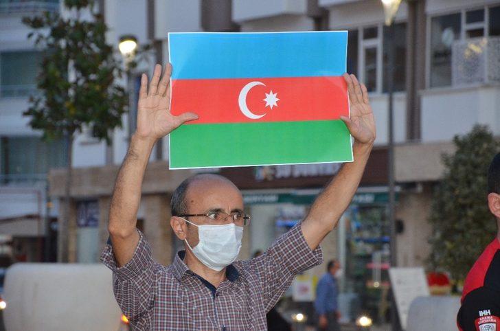 İHH’dan Azerbaycan’a destek G3