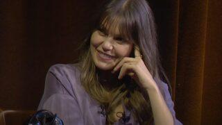 Aslı Enver’in İsmail YK itirafı! Kendini dinlemekten alıkoyamadığı şarkıyı söyledi!