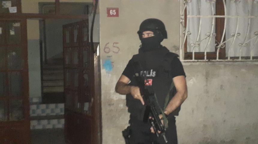 İstanbul'da ter&ouml;r &ouml;rg&uuml;t&uuml; PKK'ya y&ouml;nelik operasyon! 6 kişi g&ouml;zaltına alındı
