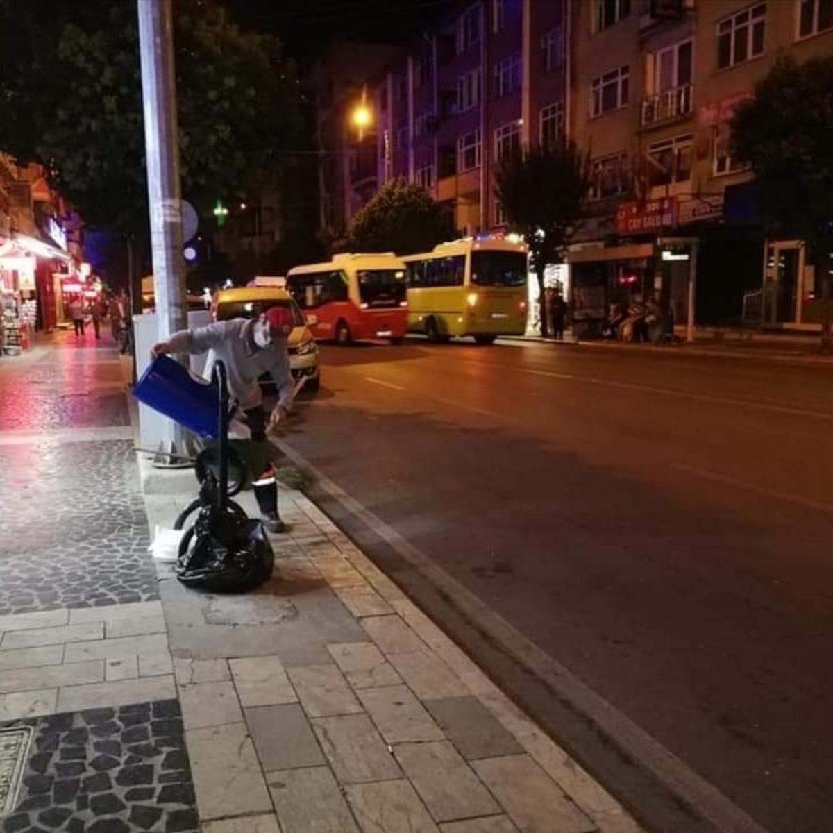 Temizlik işleri m&uuml;d&uuml;rl&uuml;ğ&uuml; &ccedil;alışmalarını s&uuml;rd&uuml;r&uuml;yor