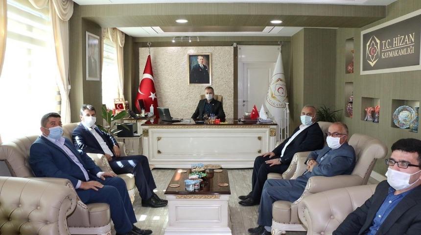 Memur-Sen Bitlis Şube Başkanı Durak ve y&ouml;netimi Kaymakam Yelek&rsquo;i ziyaret etti