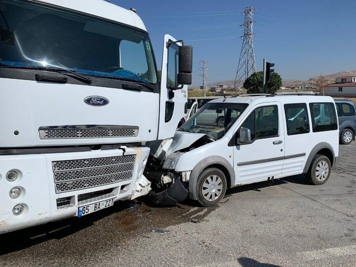 Van’da trafik kazası: 1 yaralı G3