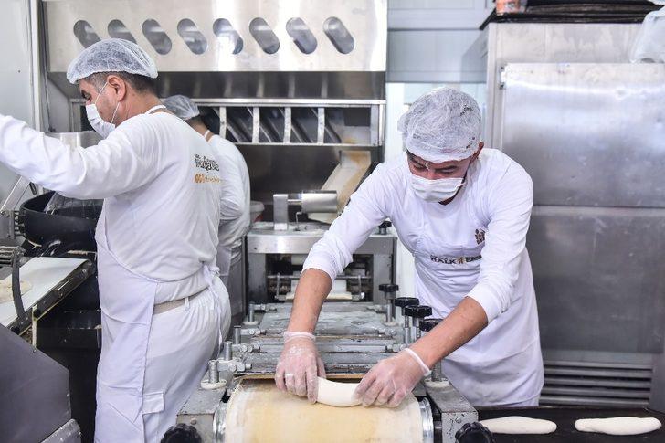 Halk Ekmek mobil ekmek fırını ile Başkent yollarında G5