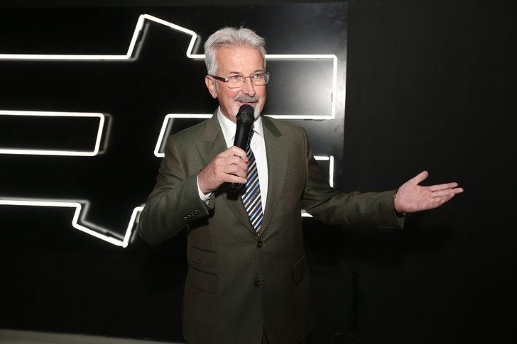 Neon ve ışığın çağdaş sanata yansıması bu sergide G2