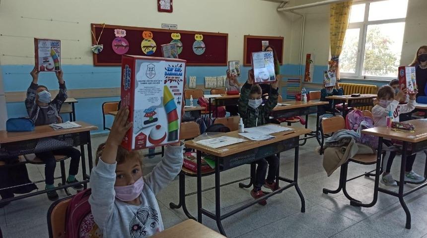 Zeka oyunlarını minik &ouml;ğrencilerle buluşturdular