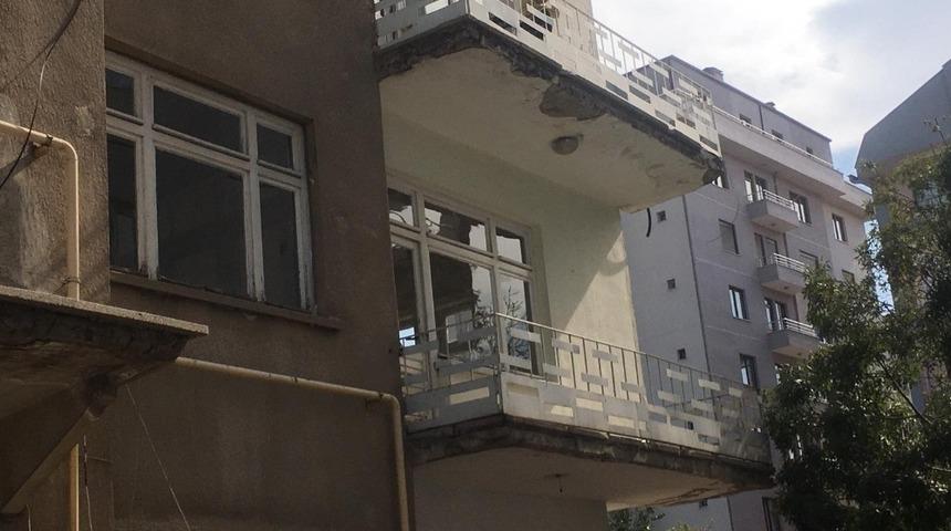 Uzaklaştırma kararına uymadı, eşinin yaşadığı evi yakmaya çalıştı