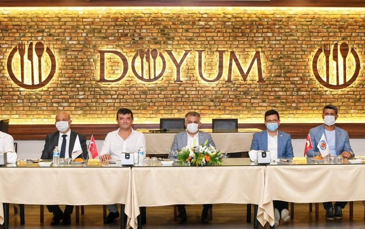 Vali Yazıcı: "&Ouml;rt&uuml; altı &uuml;retimde  ticari değeri y&uuml;ksek &uuml;r&uuml;nlere y&ouml;nelmeliyiz."