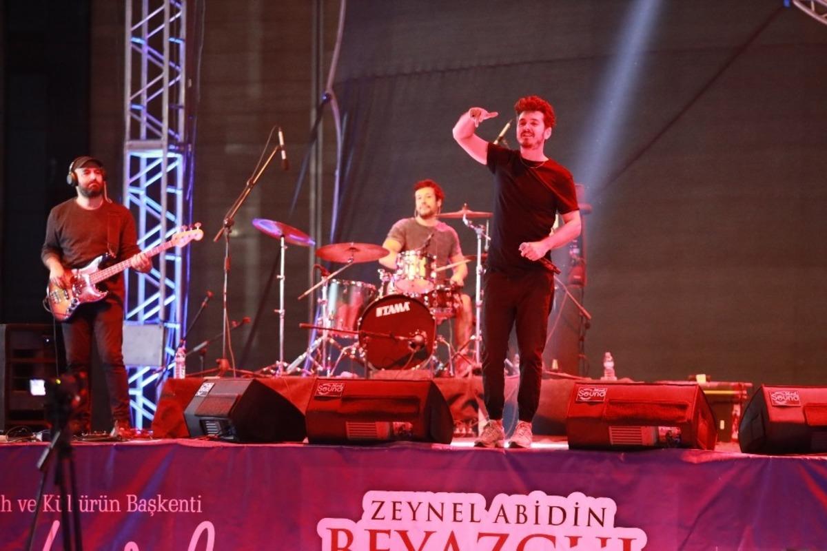 Şanlıurfa&rsquo;da Kolpa Grubu r&uuml;zgarı esti