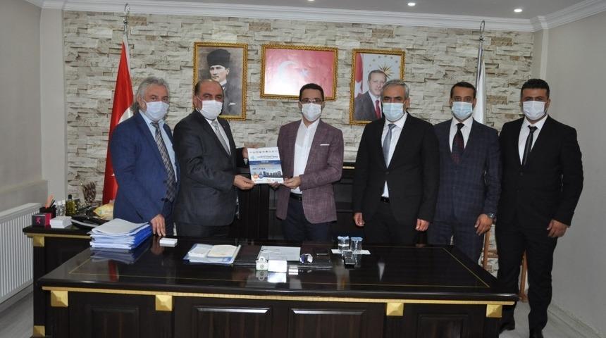 TISİAD heyeti Cizre Kaymakamı ve Belediye Başkanı Sinanoğlu ile gelişmeleri değerlendirdi