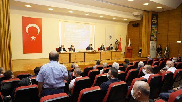 Bakan Kurum, Konya’da özel sektör temsilcileriyle bir araya geldi