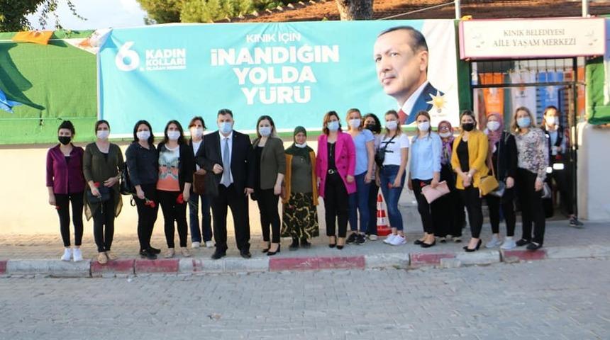 Kınık AK Parti Kadın Kolları Başkanlığına Nadide Mutluer yeniden se&ccedil;ildi