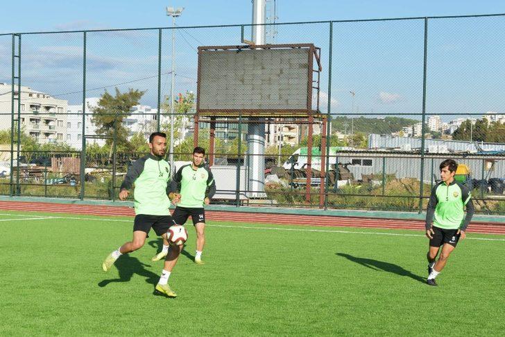 Aliağaspor FK, sezonun başlamasını istiyor G1