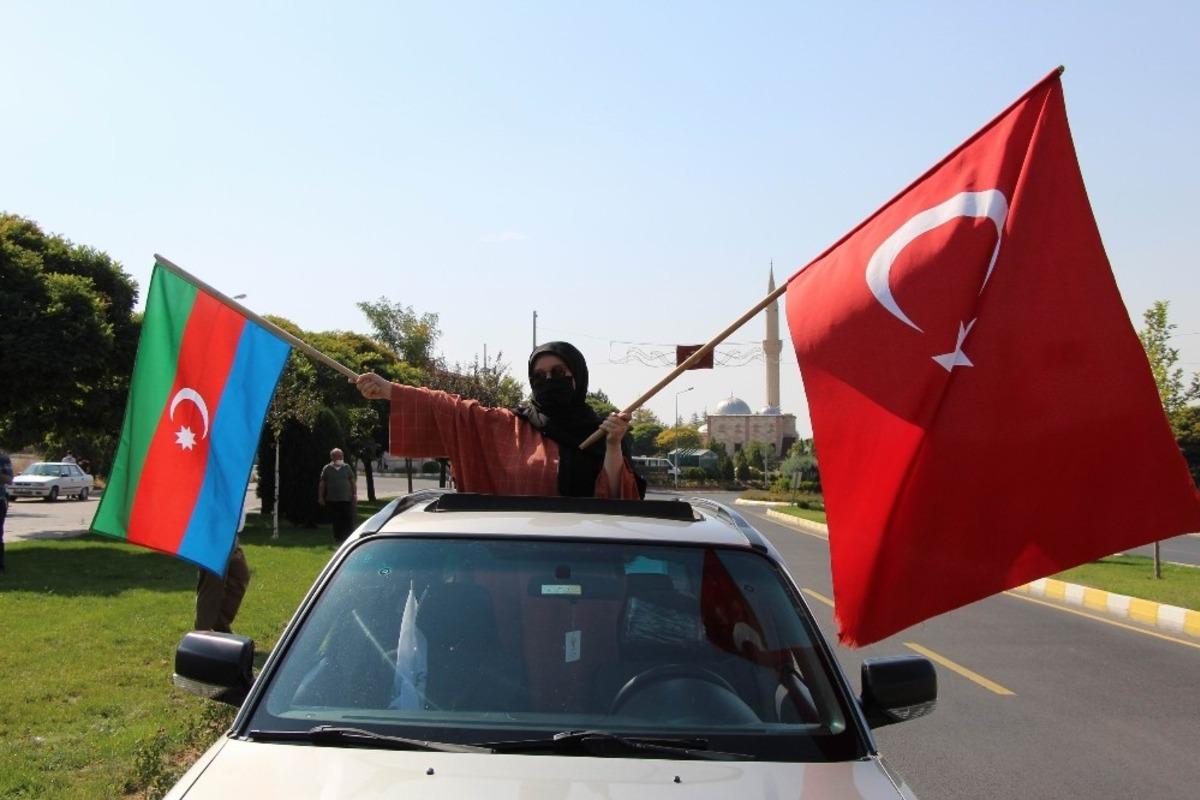 Nevşehir&rsquo;de Azerbaycan&rsquo;a destek konvoyu d&uuml;zenlendi