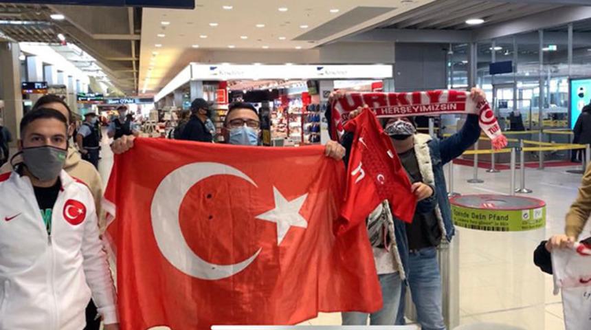 A Milli Futbol Takımı'na Rusya'ya gidişinde yoğun ilgi