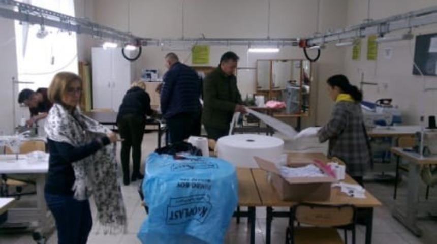 Metem &ccedil;ocuklar i&ccedil;in maske &uuml;retmeye başladı