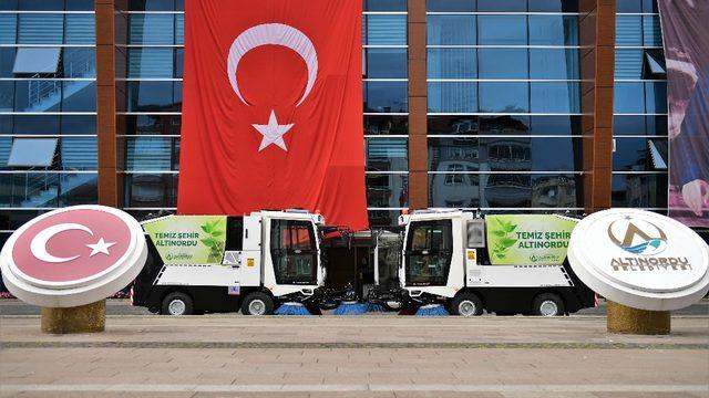 Altınordu Belediyesi araç filosuna 2 yeni araç ekledi