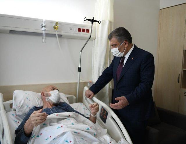 Bakan Koca, Prof. Dr. Cemil Taşçıoğlu Şehir Hastanesini ziyaret etti