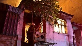 İzmir'deki yangında 25 papağan telef oldu