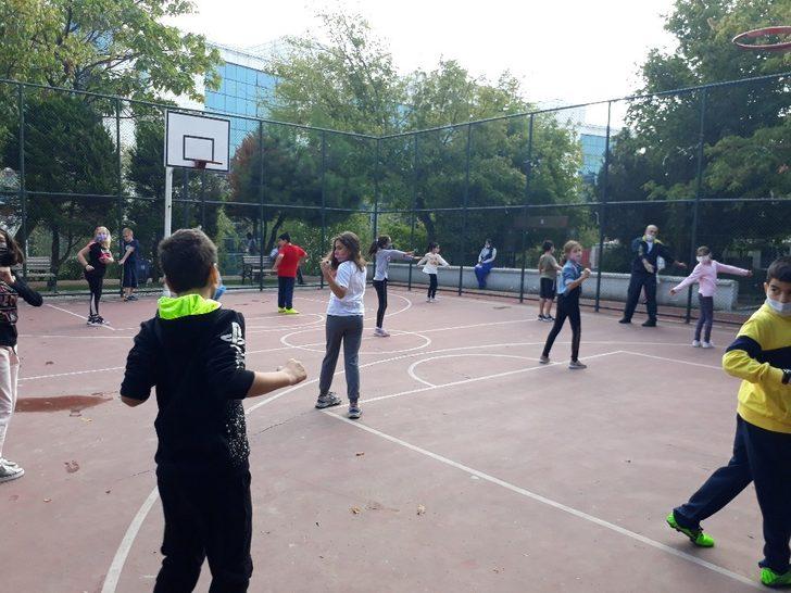 Bahçelievler’de okulu özleyen çocuklar için anlamlı etkinlik G5