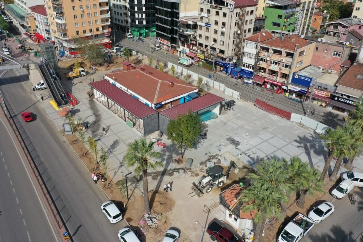 Pişmaniyeciler Meydanı şekillenmeye başladı