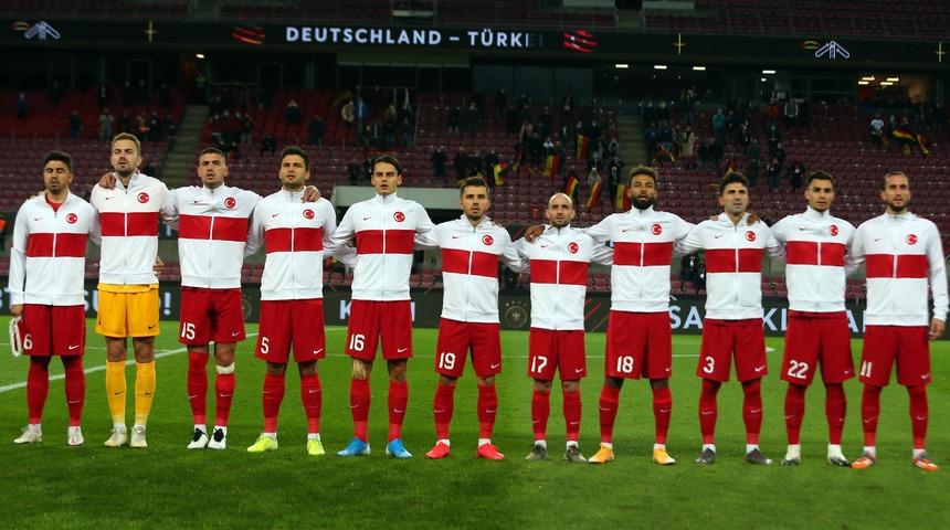 Rusya-T&uuml;rkiye ma&ccedil;ı hangi kanalda, saat ka&ccedil;ta yayınlanacak? Rusya-T&uuml;rkiye ma&ccedil;ı şifresiz mi yayınlanacak?