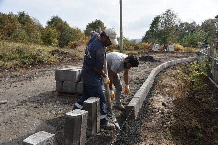 İzmit Belediyesi’nden Sapakpınar’da parke çalışması G1