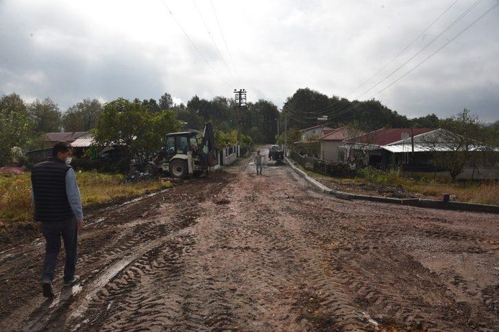 İzmit Belediyesi’nden Sapakpınar’da parke çalışması G2