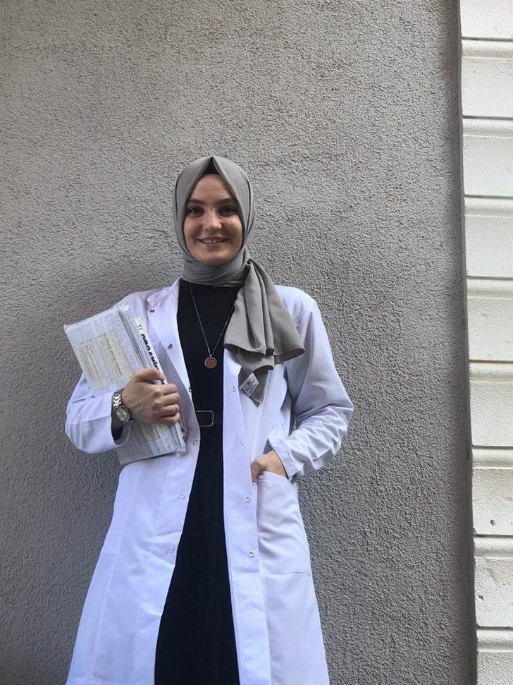 Bartın Üniversitesi öğrencisi Akın, Nadir Hastalıklar Yarışması’nda büyük bir başarı gösterdi G4