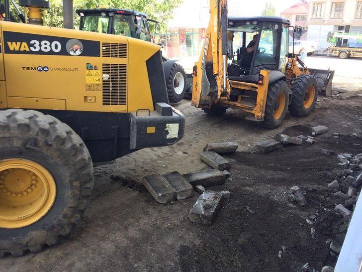 Karlıova’da  üstyapı çalışmaları sürüyor G2