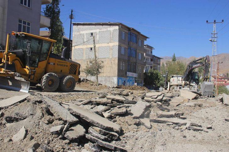 Sanayi yolunda asfalt söküm çalışmaları başladı G2