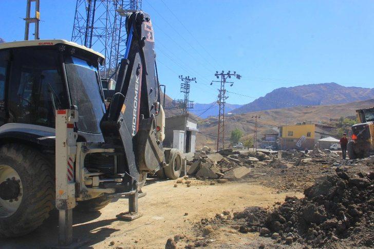 Sanayi yolunda asfalt söküm çalışmaları başladı G3