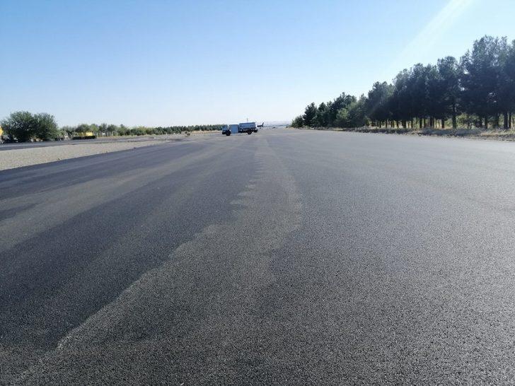 Polis Havacılık Müdürlüğü apronu asfaltlandı G2