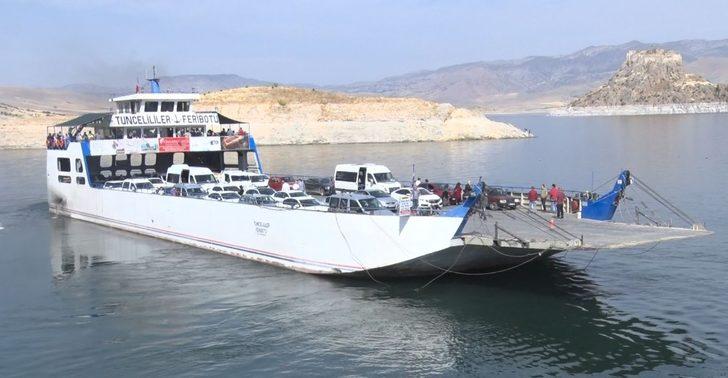 Başkan Alan, Elazığ-Tunceli arasında feribotla yolcu taşıdı G3