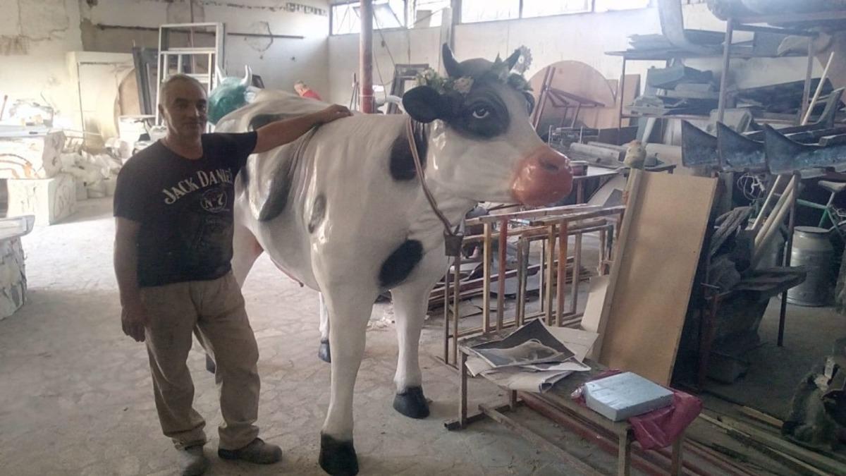 Denizli&rsquo;den d&uuml;nyaya polyester inek ihracatı