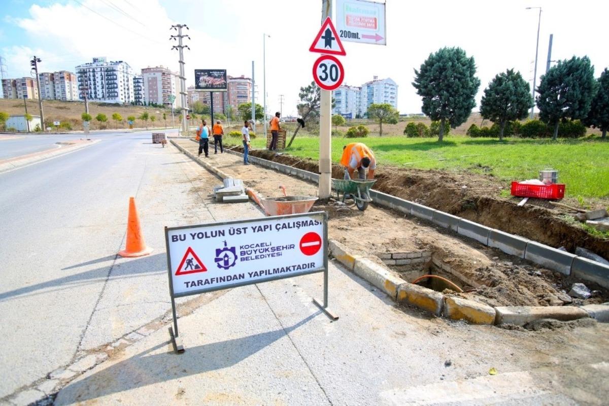 &Ccedil;ayırova&rsquo;da &uuml;st yapı &ccedil;alışmaları s&uuml;r&uuml;yor