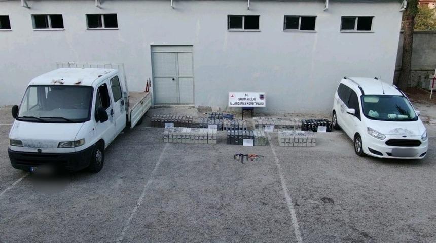 Baz istasyonlarındaki ak&uuml;leri &ccedil;alan 4 ş&uuml;pheli yakalandı