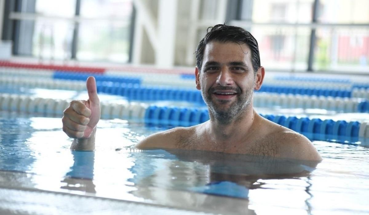 Kocaman gen&ccedil;lerle y&uuml;zme etkinliği d&uuml;zenledi