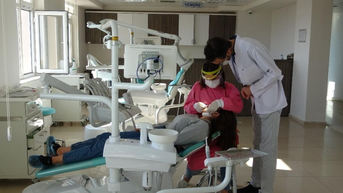 Van YY&Uuml; Diş Hekimliği Fak&uuml;ltesi rutin hasta kabul&uuml;ne başladı