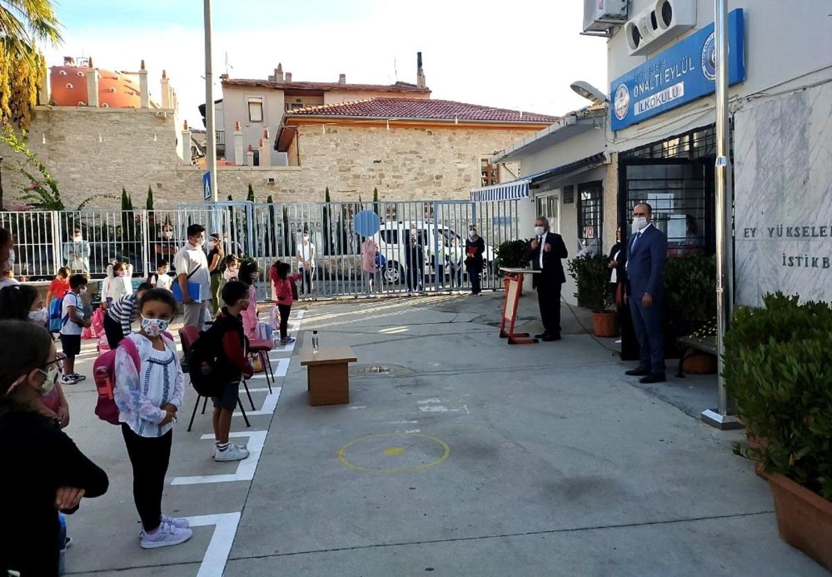&Ccedil;eşme&rsquo;de de y&uuml;z y&uuml;ze eğitim başladı