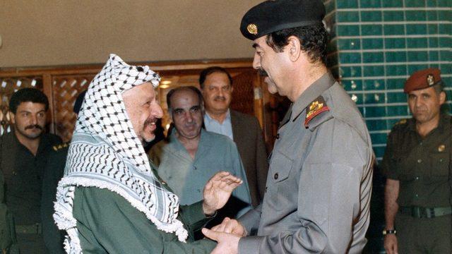 Yaser Arafat'ın Saddam Hüseyin'e verdiği destekten sonra Filistinliler, Kuveyt'ten sınır dışı edilmişti