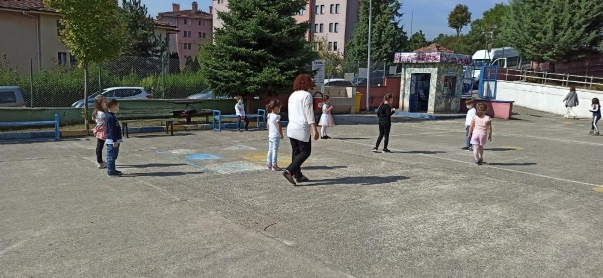 Hasret sona erdi; &ouml;ğrenciler okullarına d&ouml;nd&uuml;