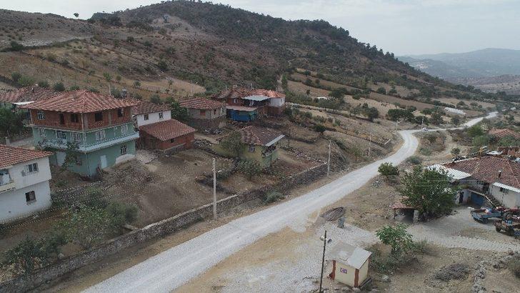 Yıllardır asfalt görmeyen yollar bir bir asfaltlanıyor G3