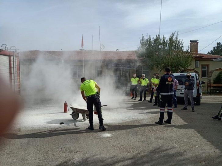 Sandıklı’da yangın söndürme eğitimleri devam ediyor G1