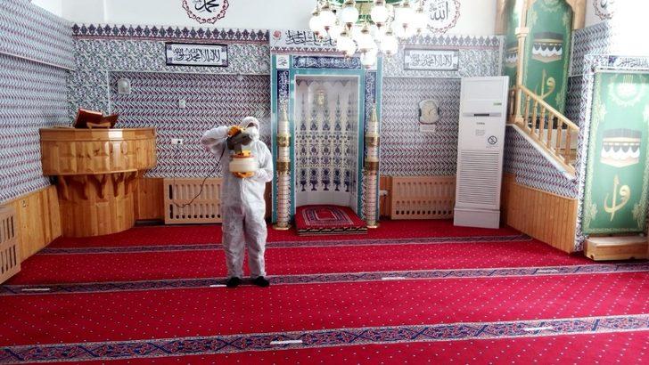 Korona virüse karşı camiler dezenfekte ediliyor G4