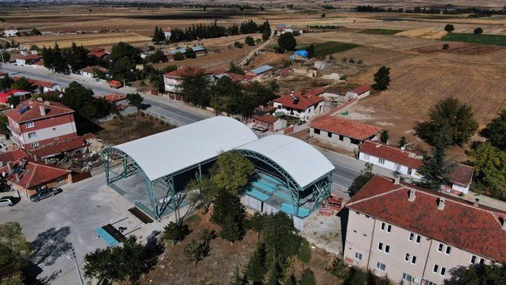 Oklubalı pazar yerinin cephesi kaplanıyor G2