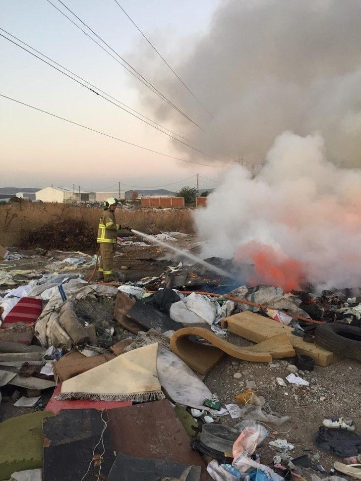 Balıkesir’de çöplük alanı yandı G3
