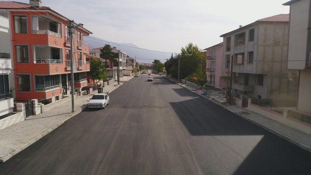 Uğurhan Tunçata Caddesinde yol genişletme çalışmaları bitti